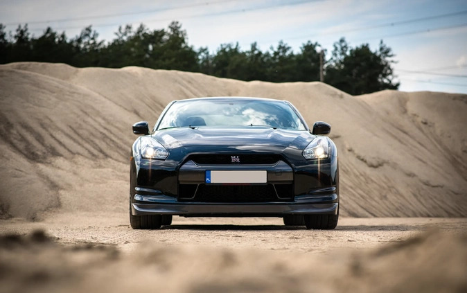 Nissan GT-R cena 330000 przebieg: 34000, rok produkcji 2008 z Kozienice małe 562